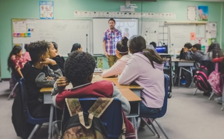 Photo Continuous training: why invest in your teaching education